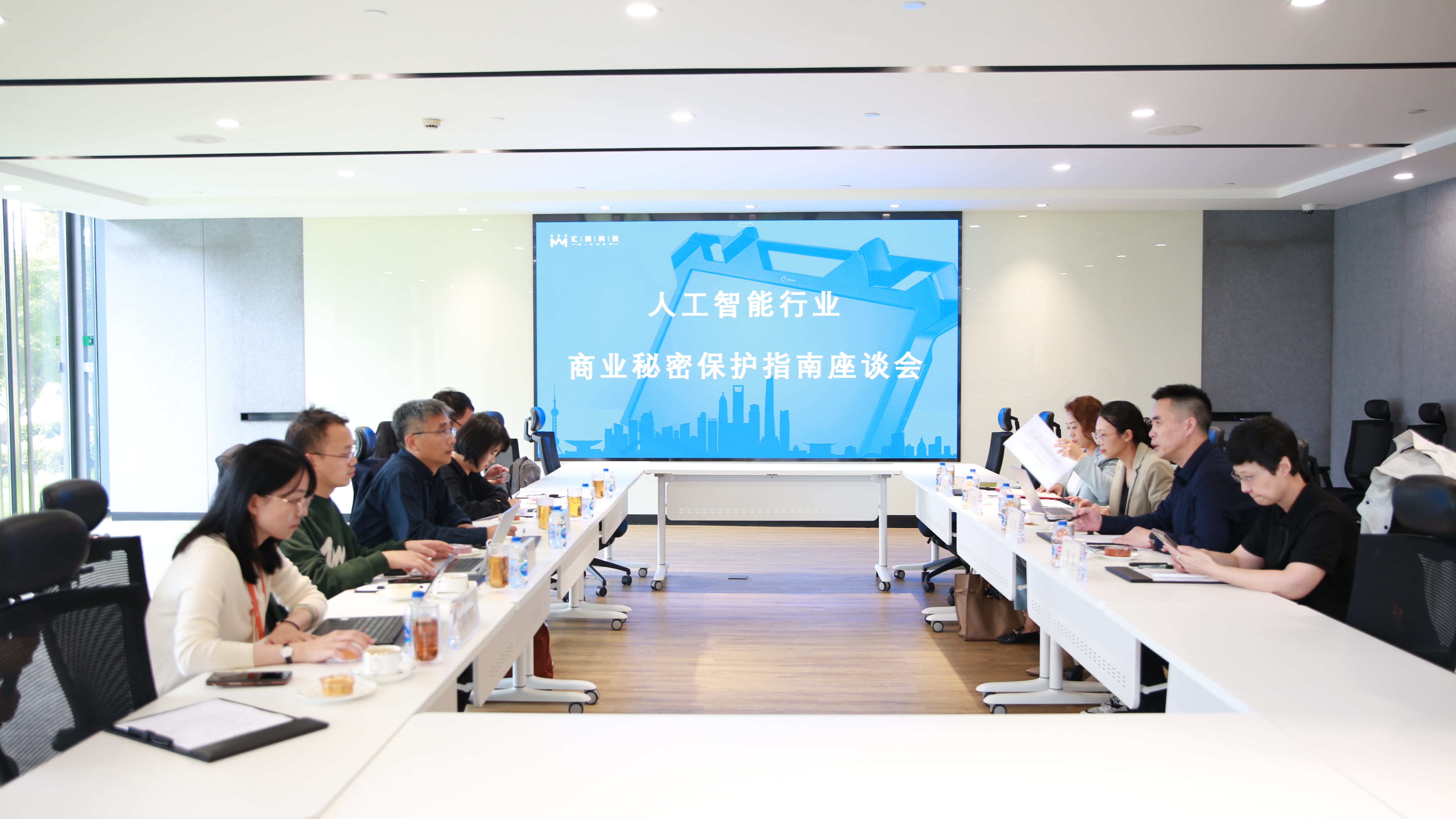 ��Ϊ������ҵó�װ��ر���ָ����̸����BWIN��Ӯ���޿Ƽ��ɹ�����